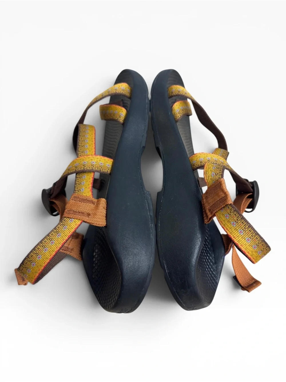 Chaco Z/2 Classic Sandals Mens 11 Yellow Sport Hiking Outdoor Adjustable Strap